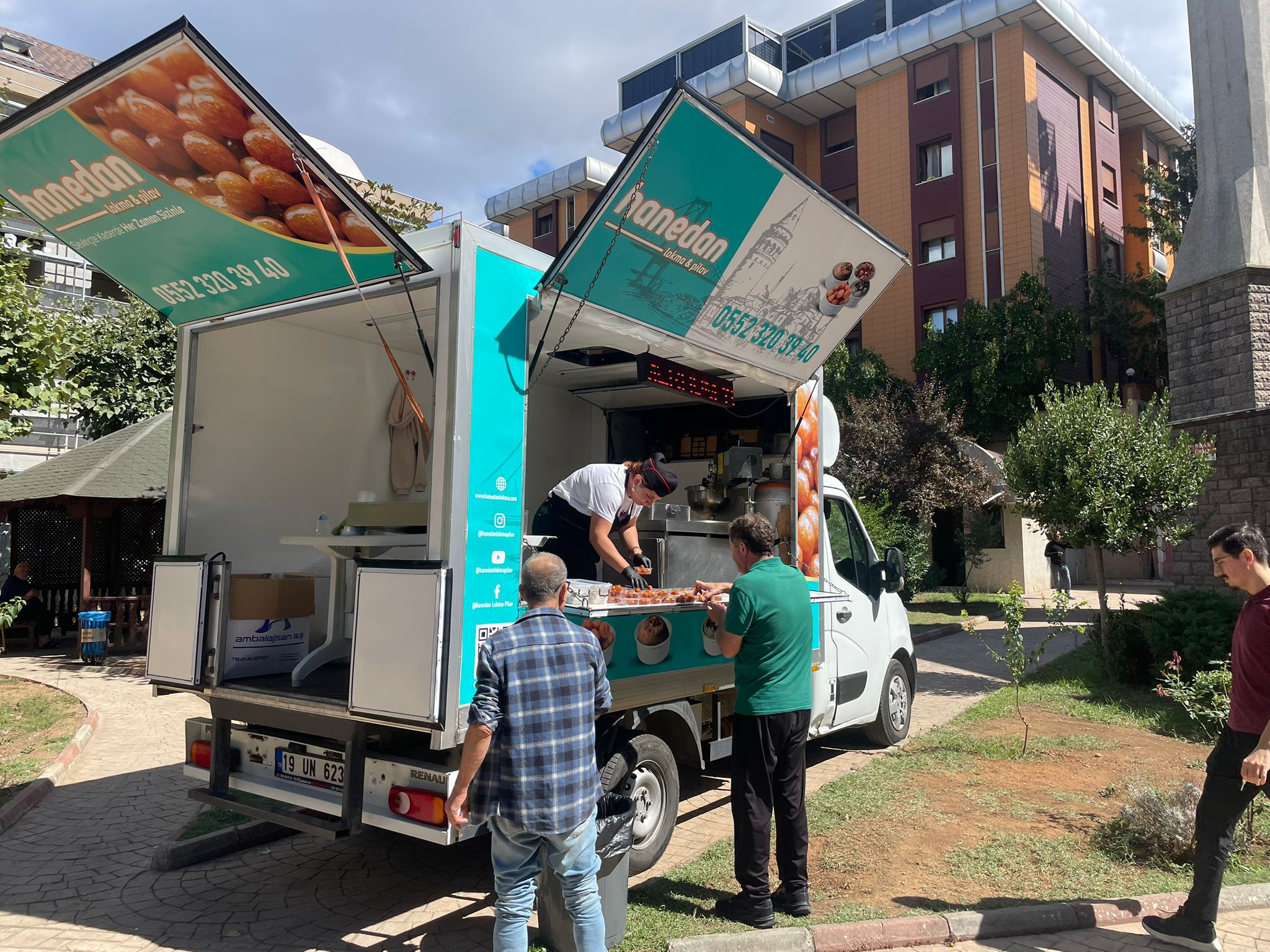 Avcılar Lokma Dağıtımı